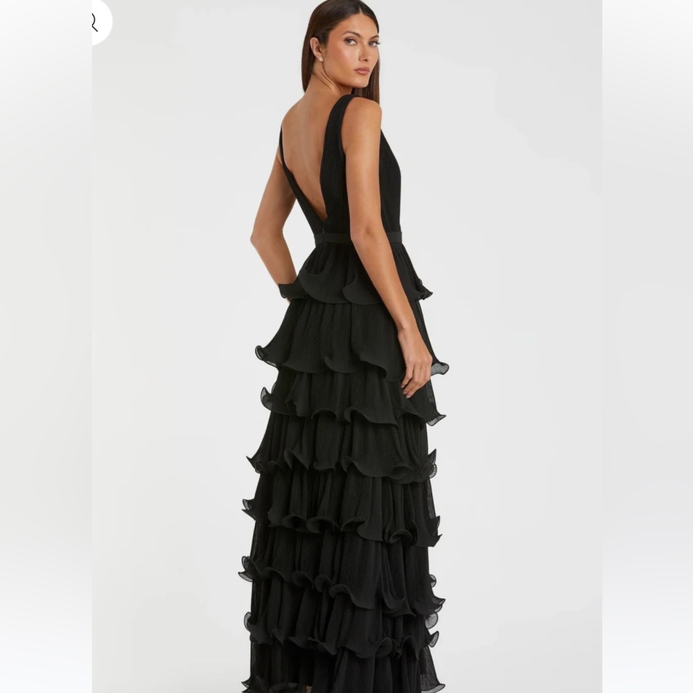 NWT IEENA for MAC DUGGAL 49054 Black Sleeveless Ruffle Tiered V Neck Gown sz 12 - Picture 4 of 9